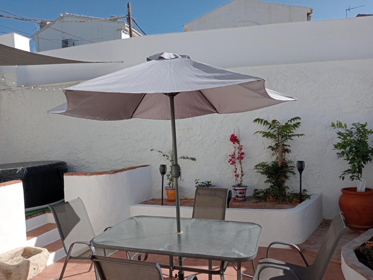 The Corner Terraza Apartment Alcaudete Exterior photo